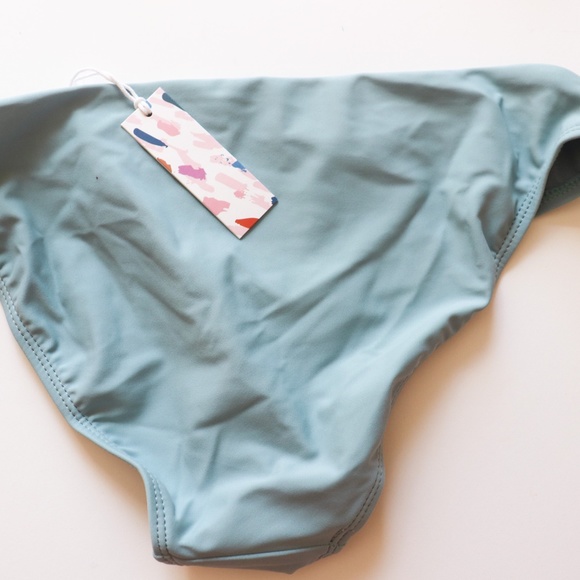 Beach Babe Two Piece Swim Set Size 6 - Picture 4 of 4